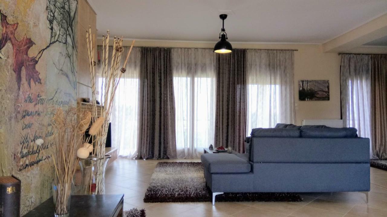 Luxury Villa Thea Wolos Zewnętrze zdjęcie